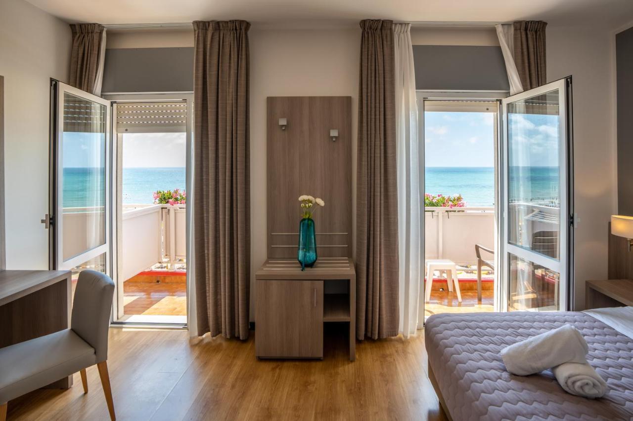 Hotel Loreley Lido di Jesolo Exteriör bild