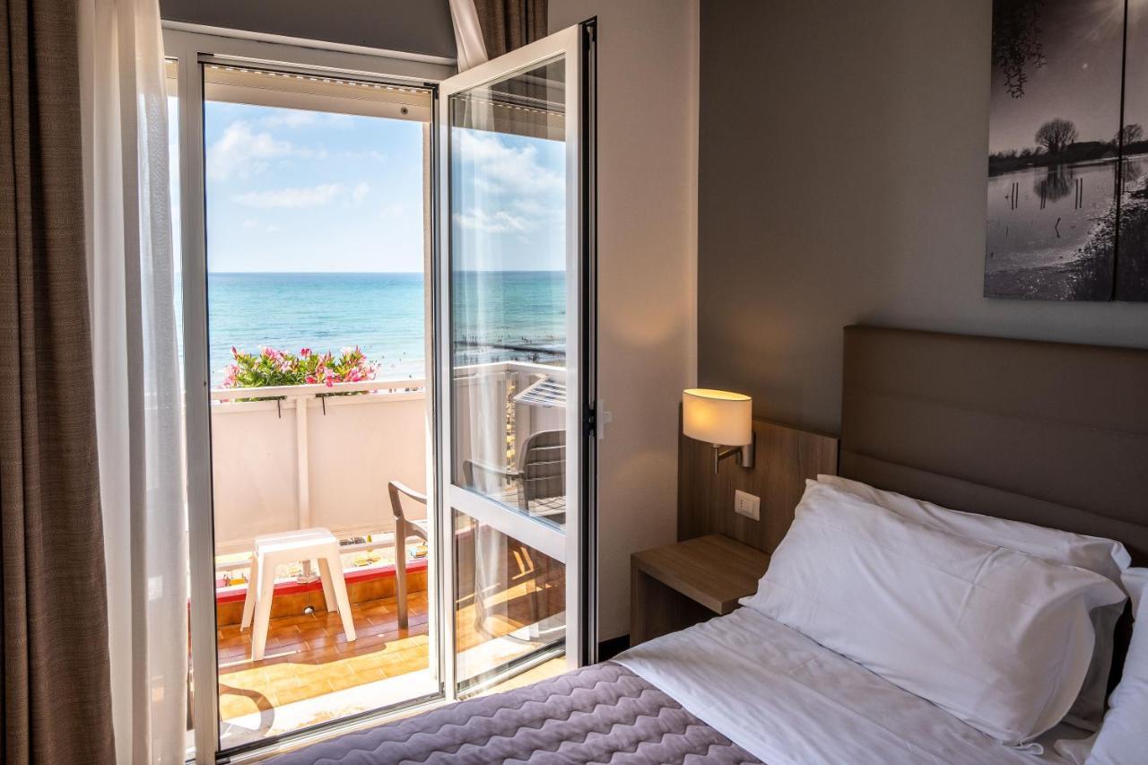Hotel Loreley Lido di Jesolo Exteriör bild