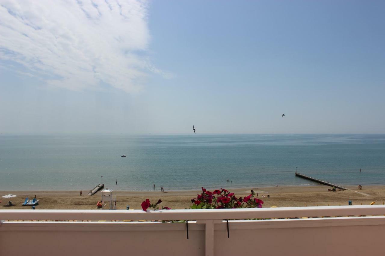 Hotel Loreley Lido di Jesolo Exteriör bild
