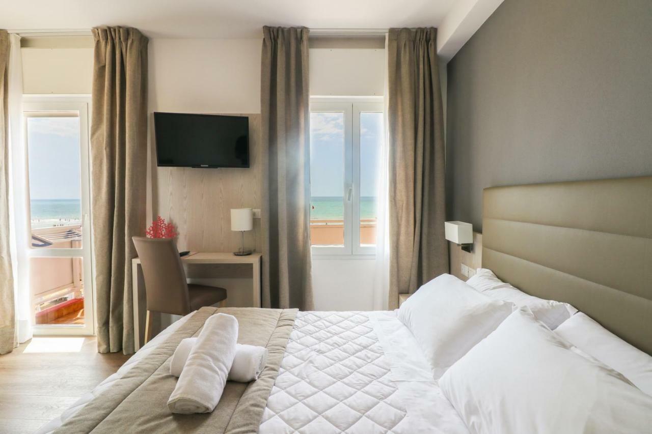 Hotel Loreley Lido di Jesolo Exteriör bild